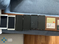 мобильные телефоны