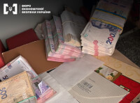 Під час проведення обшуку помешкання жінки правоохоронці знайшли гроші