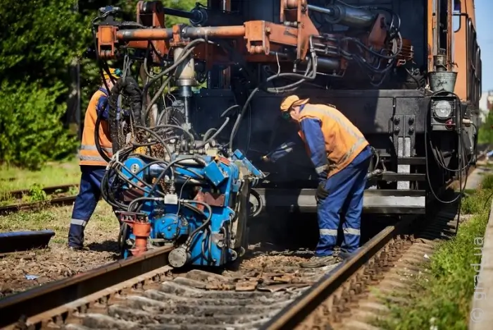 РемонтнІ роби на ділянці залізниці Надвірна-Делятин