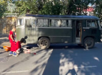 У Пересипському районі жінка потрапила під колеса автобуса