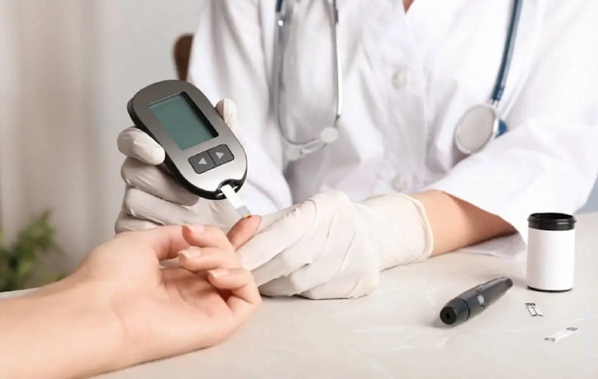 Полоски для измерения сахара в крови: как работает глюкометр?
