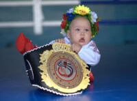 Свій рекорд боксер присвячує дружині та 6-місячній доньці