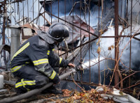 В Хаджибейському районі міста по вулиці Радісна загоріли гаражи_3