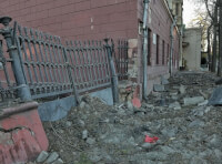 Ракета впала поряд із Худмузеєм