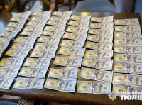 Одеські поліцейські повідомили містянину про підозру в організації незаконного переправлення осіб через державний кордон_1