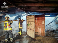 Березівські рятувальники ліквідували пожежу 2-х господарчих споруд_5