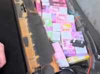 В автівці іноземця прикордонники виявили сховки з електронними сигаретами_2