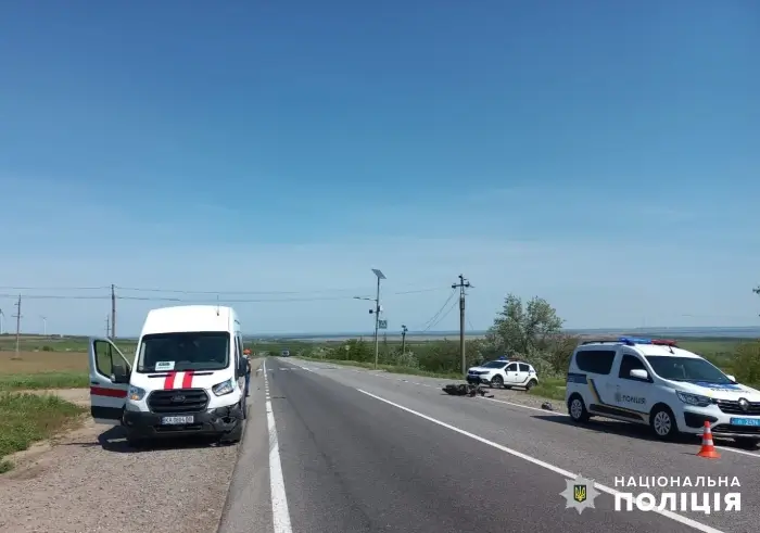 Поліцейські розслідують обставини ДТП у Білгород-Дністровському районі, внаслідок якої постраждав водій мопеда_1