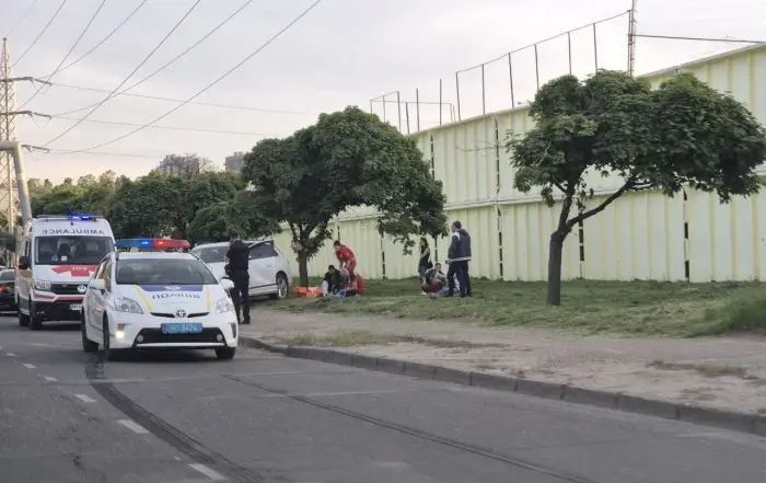 Поліцейські встановлюють обставини ДТП у Хаджибейському районі Одеси_6