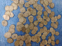 Скарб складається зі срібних монет які карбувалися в Криму_1