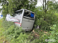 Поліцейські встановлюють обставини ДТП за участю автобуса_1