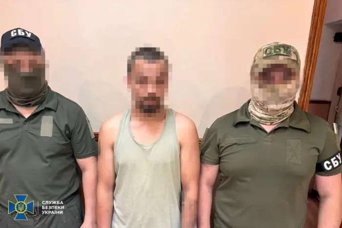 СБУ затримала диверсантів, які підпалювали релейні шафи на об’єктах Укрзалізниці