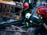 На території порту виникло руйнування складської будівлі_2