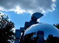 скульптура «Корабль Земли»