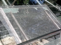 вандалы разбили купол на саркофаге (6)