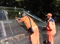 вандалы разбили купол на саркофаге (6)