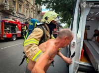 спасли жителя дома