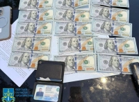 взятка в долларах