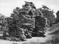 грот в Стамбульском парке - 3