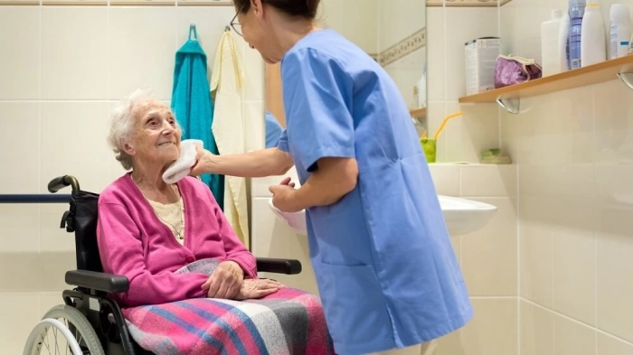 послуги доглядальниці в Києві