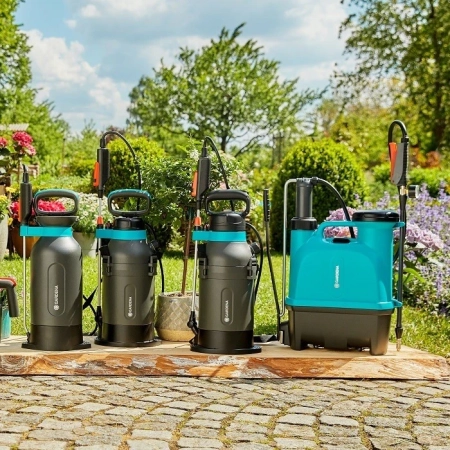 Модельний ряд садових розпилювачів різного типу та ємності